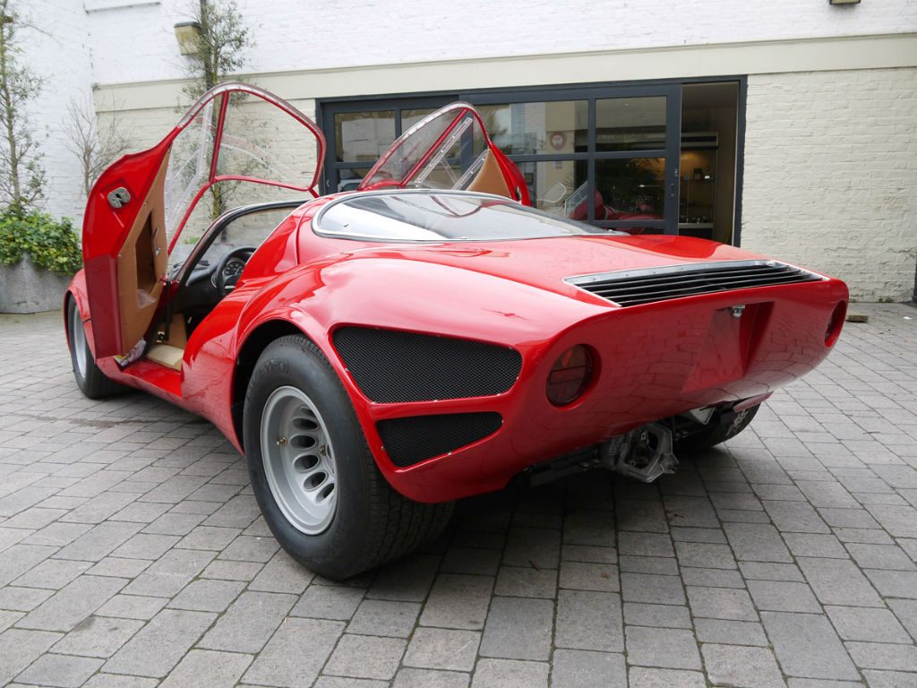 alfa-romeo-33-stradale-continuation-3